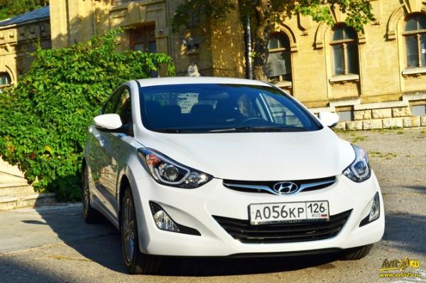 Совершенство эстетики – фэйслифтинг Hyundai Elantra: тест-драйв